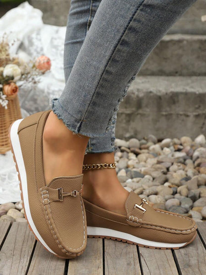 Lora Cuir